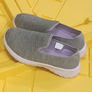 Memory fit women slip on shoes